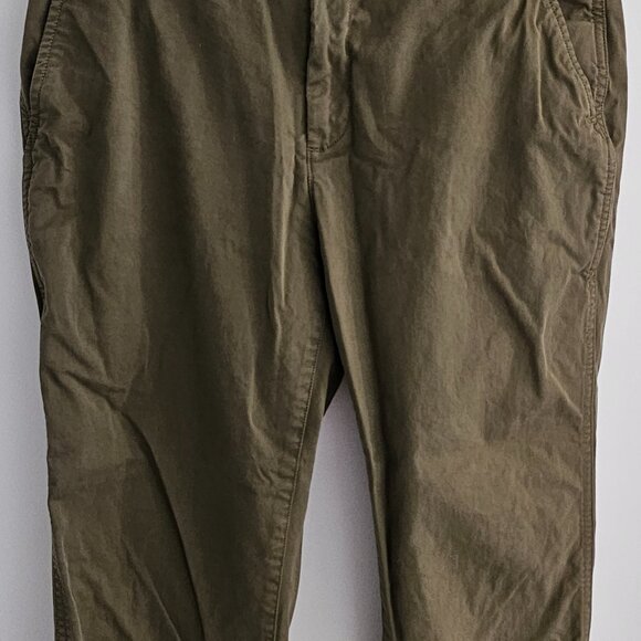 Gap Downtown Khaki - Olive Size Medium Petite - Picture 2 of 3